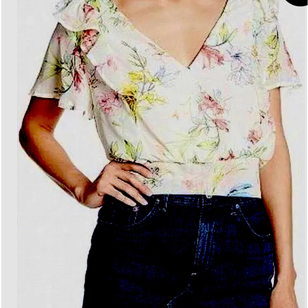 Code x Mode, Floral top, ruffle front trim ,crisscross trim in back, ela…